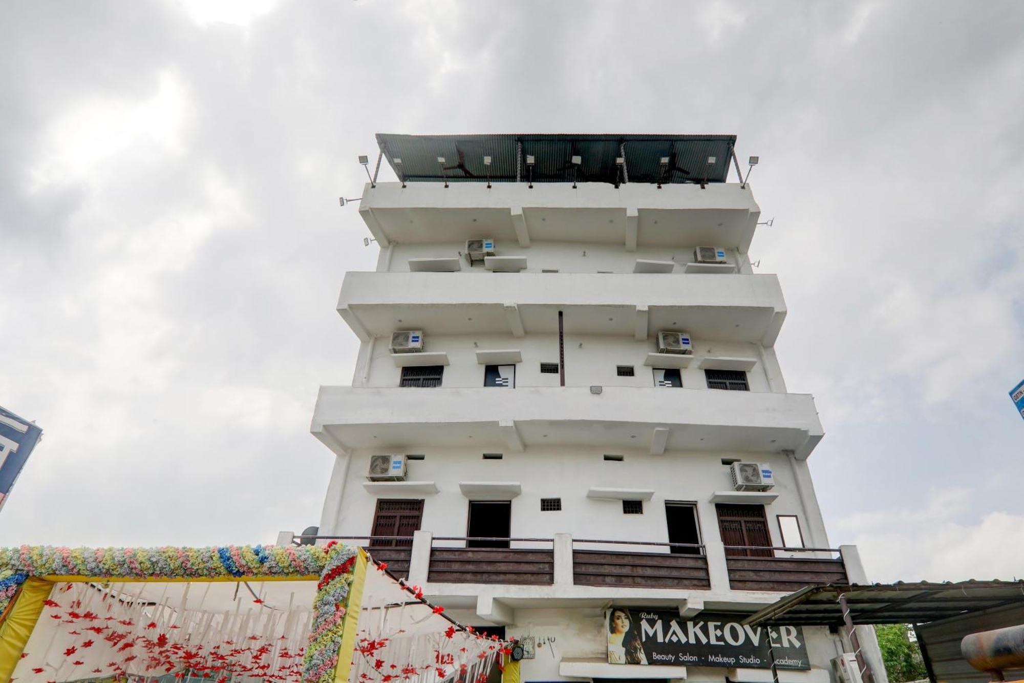 Hotel O The Vishnu Bettiah Екстер'єр фото